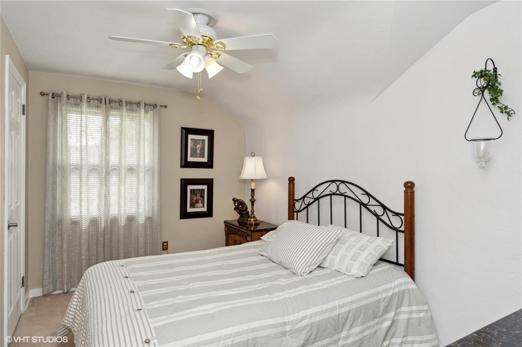 348 Hawthorne Road Pittsburgh, PA 15209 - Photo 20 of 26 Gallery Image 20