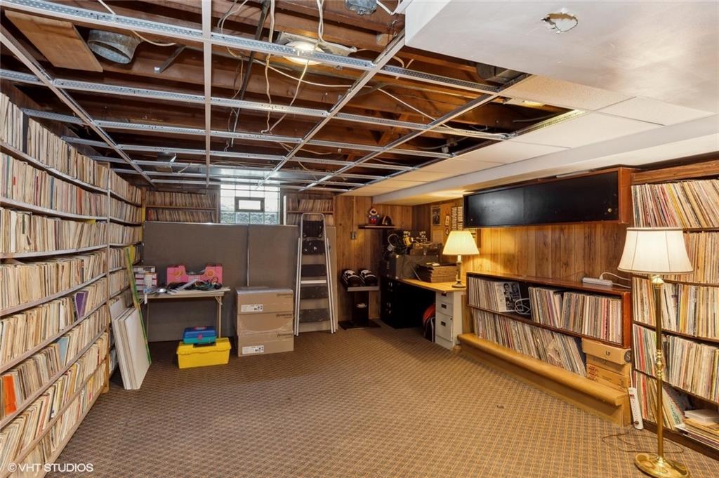 348 Hawthorne Road Pittsburgh, PA 15209 - Photo 23 of 26 Gallery Image 23
