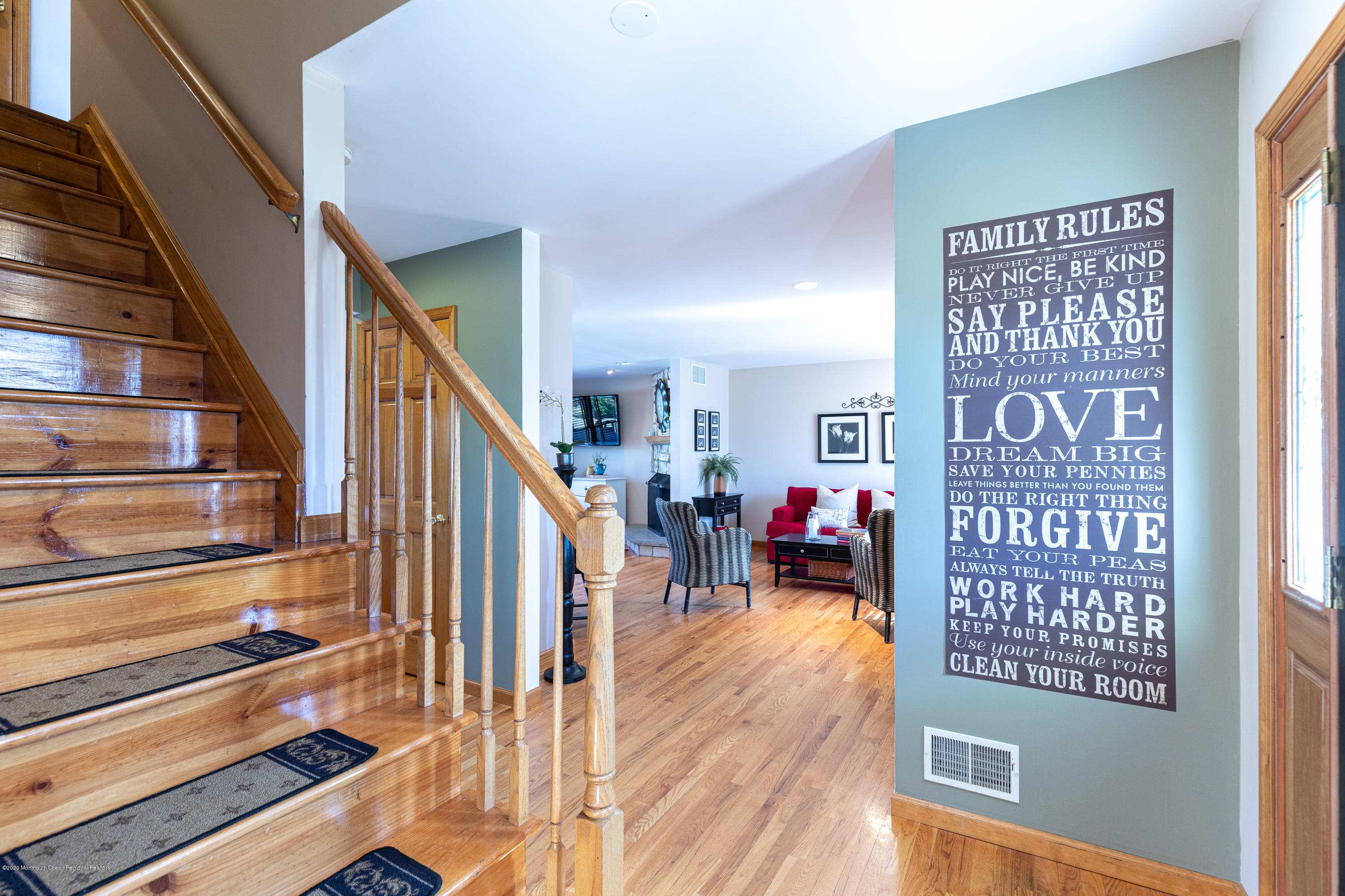 746 Rabbit Run Brick, NJ 08724 - Photo 12 of 48 Foyer