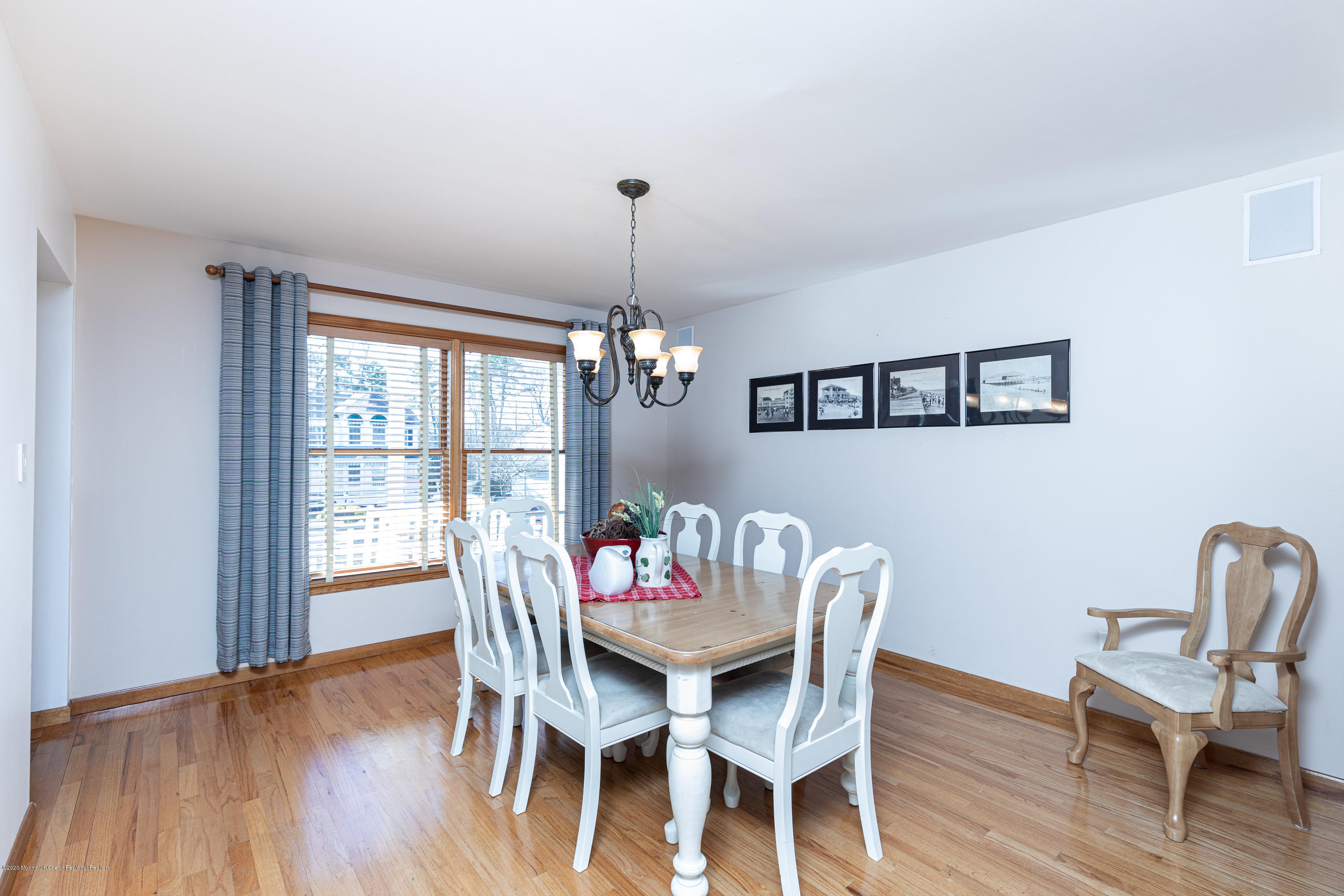 746 Rabbit Run Brick, NJ 08724 - Photo 16 of 48 Dining Room