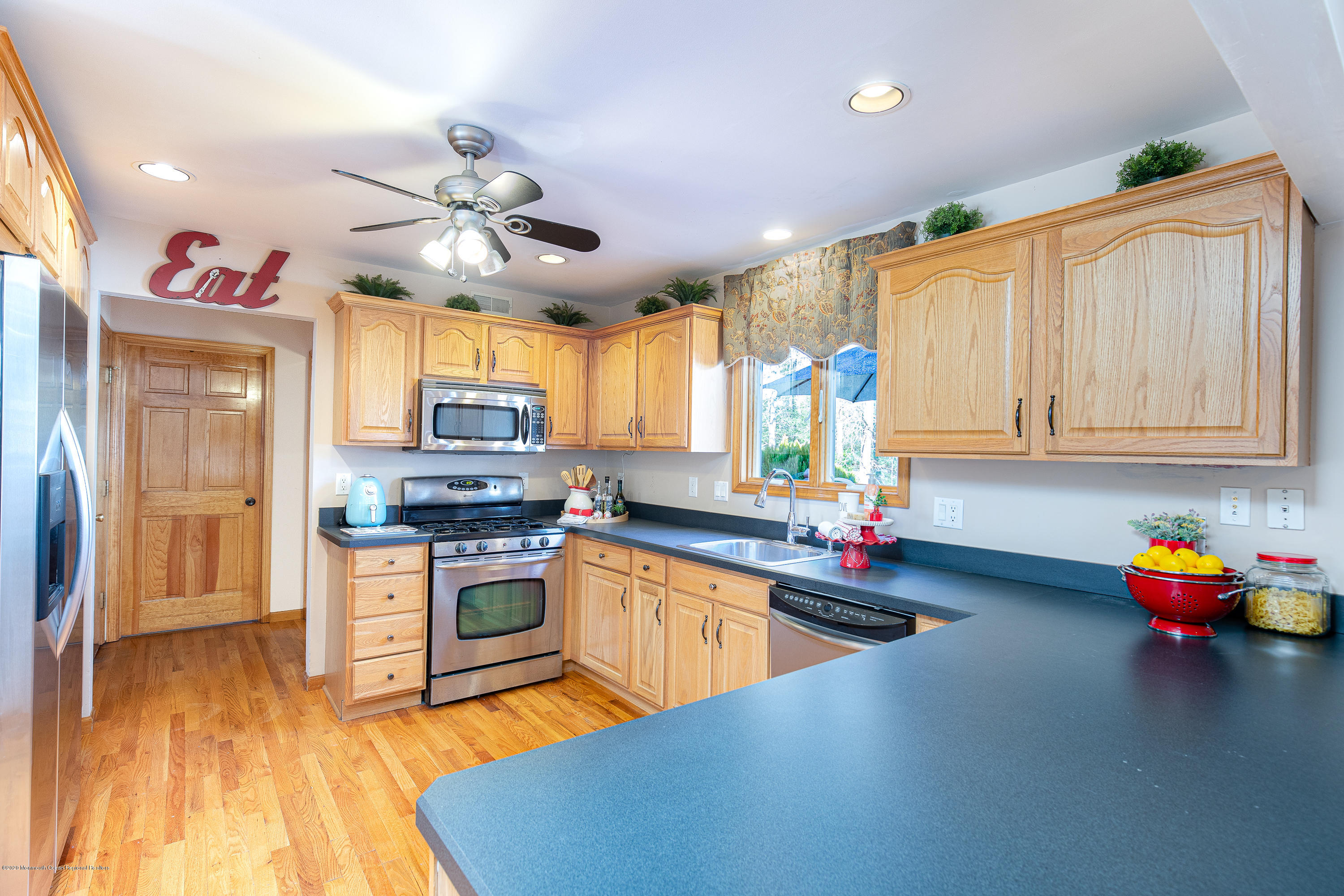 746 Rabbit Run Brick, NJ 08724 - Photo 18 of 48 Kitchen