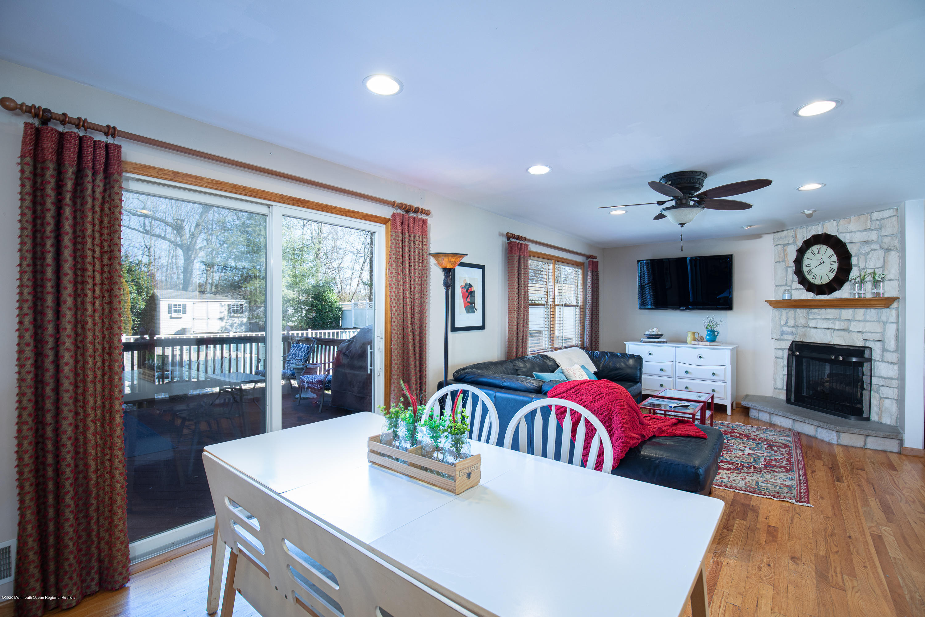 746 Rabbit Run Brick, NJ 08724 - Photo 21 of 48 Family Room