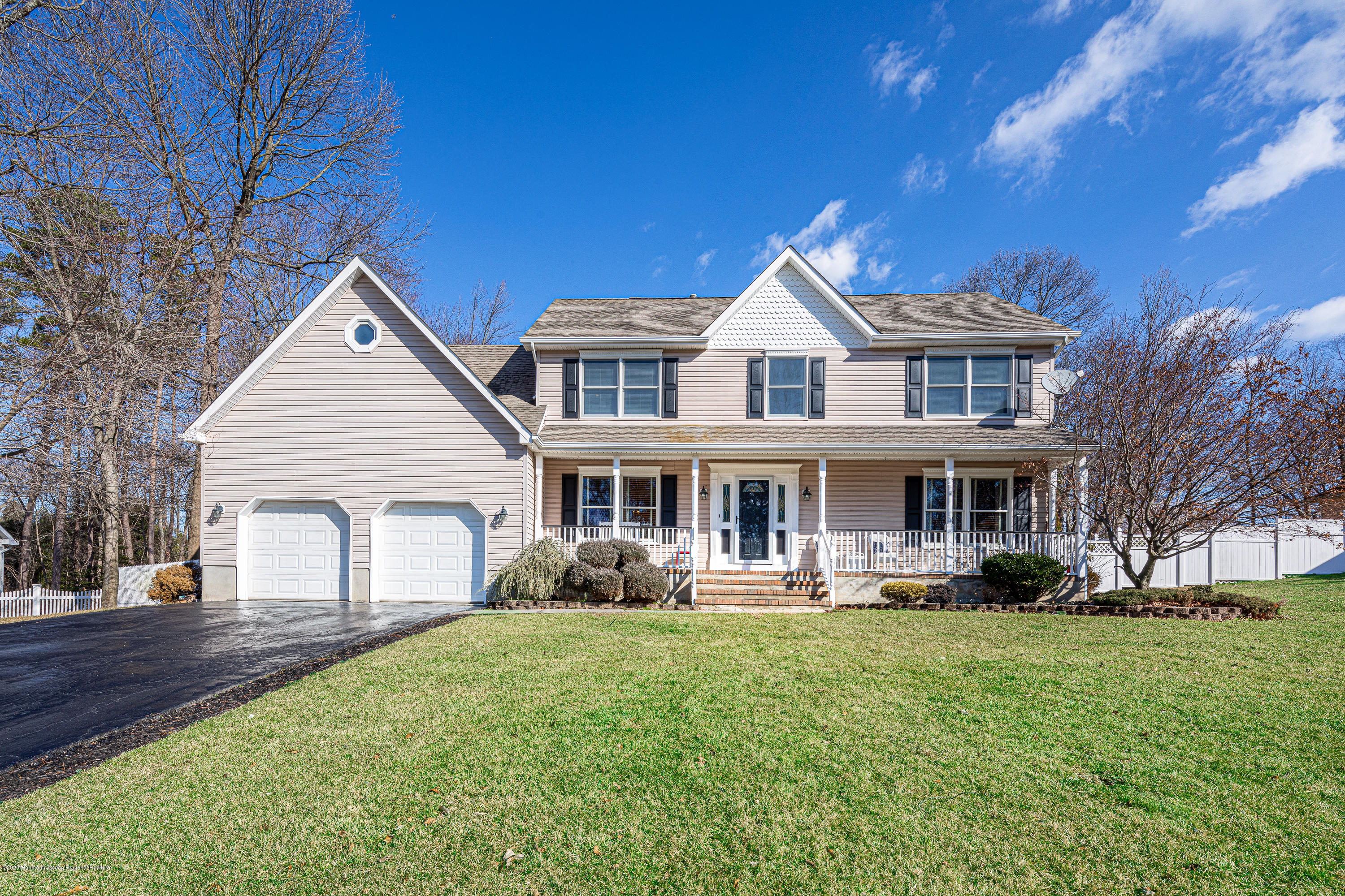 746 Rabbit Run Brick, NJ 08724 - Photo 4 of 48 Front