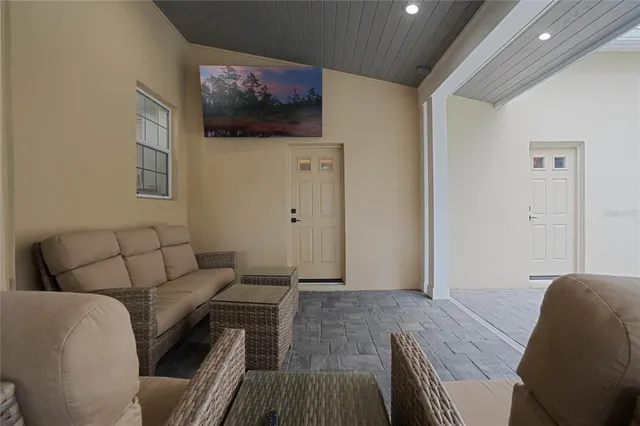 $2,500,000 | 450 Lakewood Drive, Winter Park, FL 32789