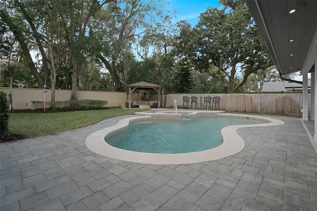 $2,500,000 | 450 Lakewood Drive, Winter Park, FL 32789