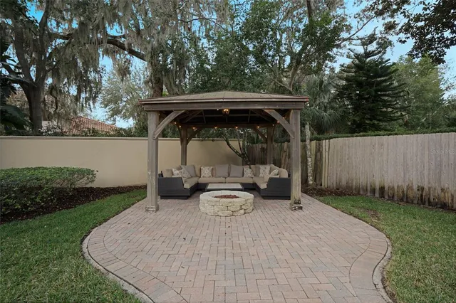 $2,500,000 | 450 Lakewood Drive, Winter Park, FL 32789