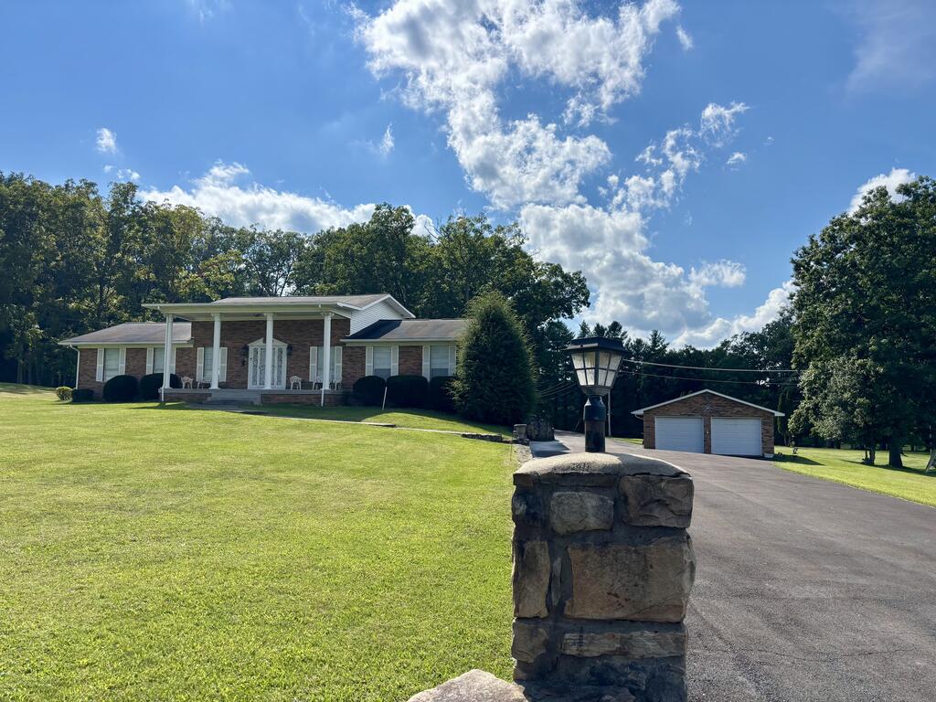 214 Flat Top Road Shady Spring, WV 25918 - Photo 7 of 78 Gallery Image 7