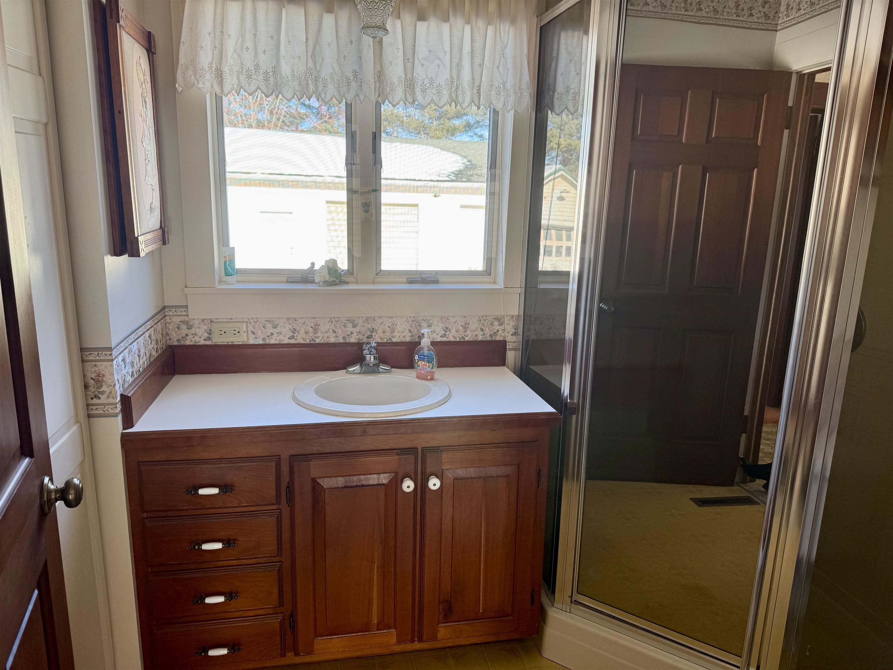 9822 North Wisner Road Breckenridge, MI 48615 - Photo 10 of 48 1939285-f39f2658-dc94-4f96-82f5-bf51d34c998f.JPG