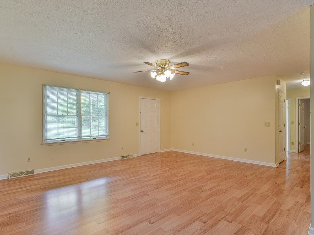 3778 Cherokee Road Jonesborough, TN 37659 - Photo 8 of 32 Photo 8