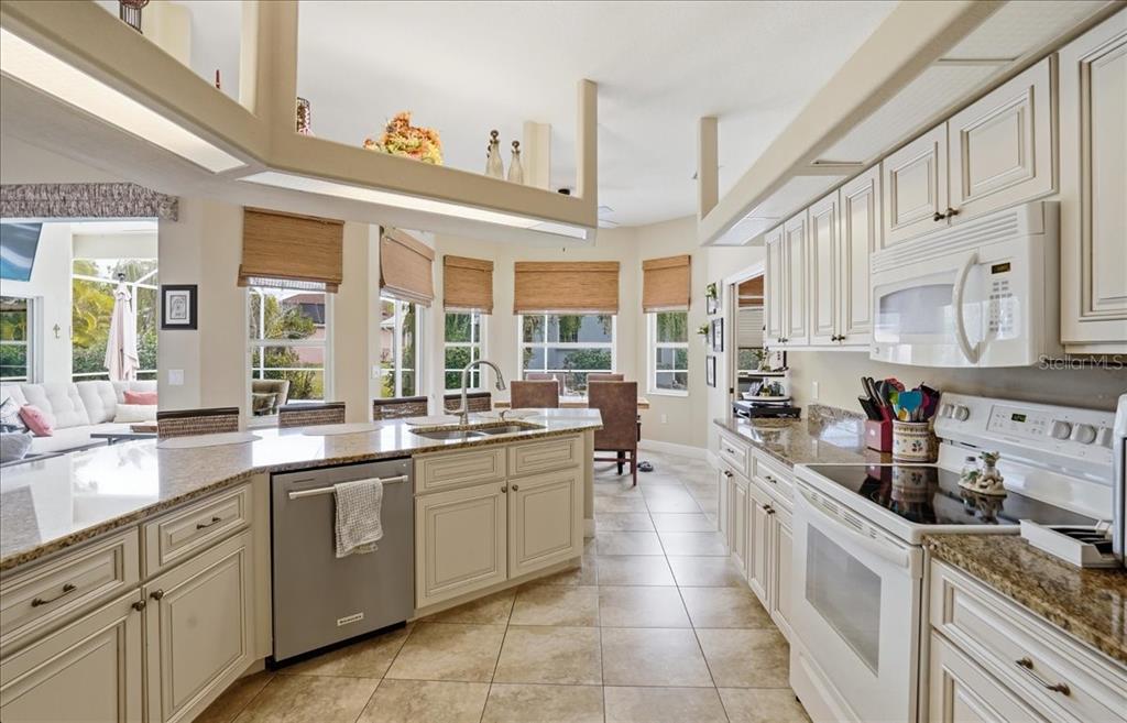 6710 Pleasant Hill Road Bradenton, FL 34203 - Photo 33 of 72