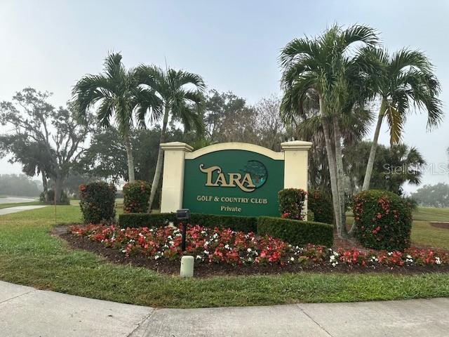 6710 Pleasant Hill Road Bradenton, FL 34203 - Photo 49 of 72 a sign on the side of the road