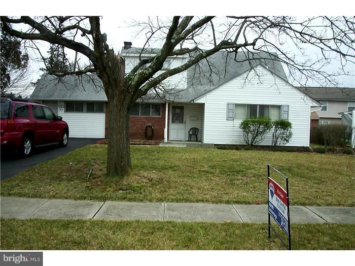 42 Hydrangea Road Levittown, PA 19056 - Photo 1 of 23 Exterior Front