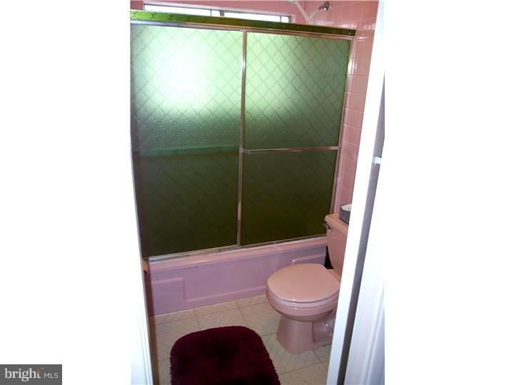42 Hydrangea Road Levittown, PA 19056 - Photo 14 of 23 Bathroom