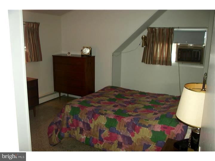 42 Hydrangea Road Levittown, PA 19056 - Photo 17 of 23 Bedroom 3