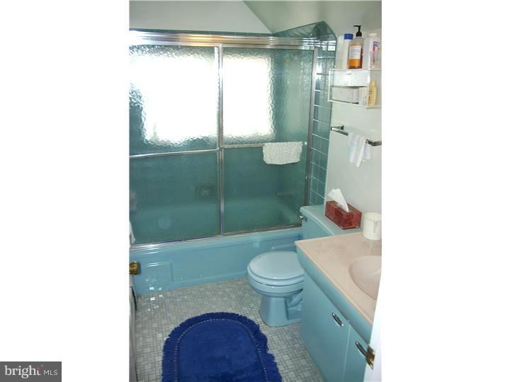 42 Hydrangea Road Levittown, PA 19056 - Photo 19 of 23 Bathroom