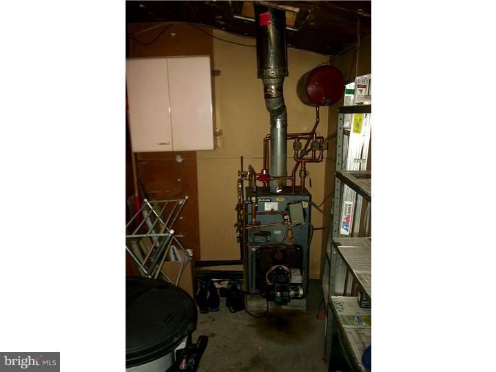 42 Hydrangea Road Levittown, PA 19056 - Photo 23 of 23 Gallery Image 23