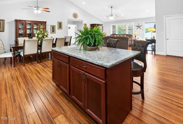 $589,000 | 410 Garden Meadow Drive, Greeneville, TN 37745