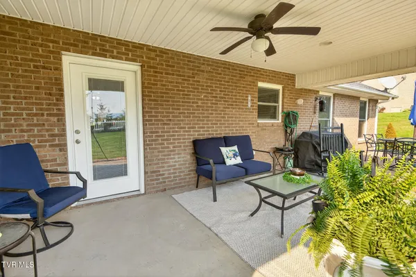 $589,000 | 410 Garden Meadow Drive, Greeneville, TN 37745