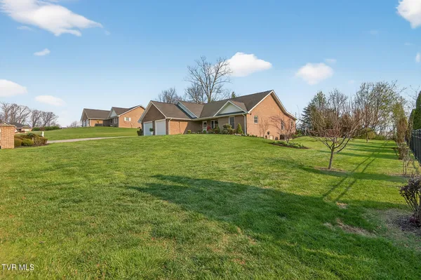 $589,000 | 410 Garden Meadow Drive, Greeneville, TN 37745