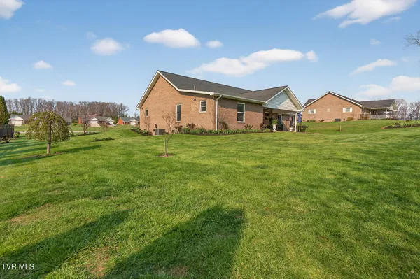 $589,000 | 410 Garden Meadow Drive, Greeneville, TN 37745