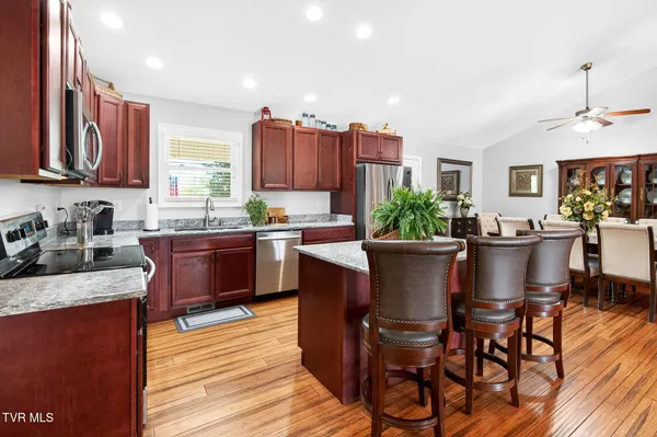 $589,000 | 410 Garden Meadow Drive, Greeneville, TN 37745