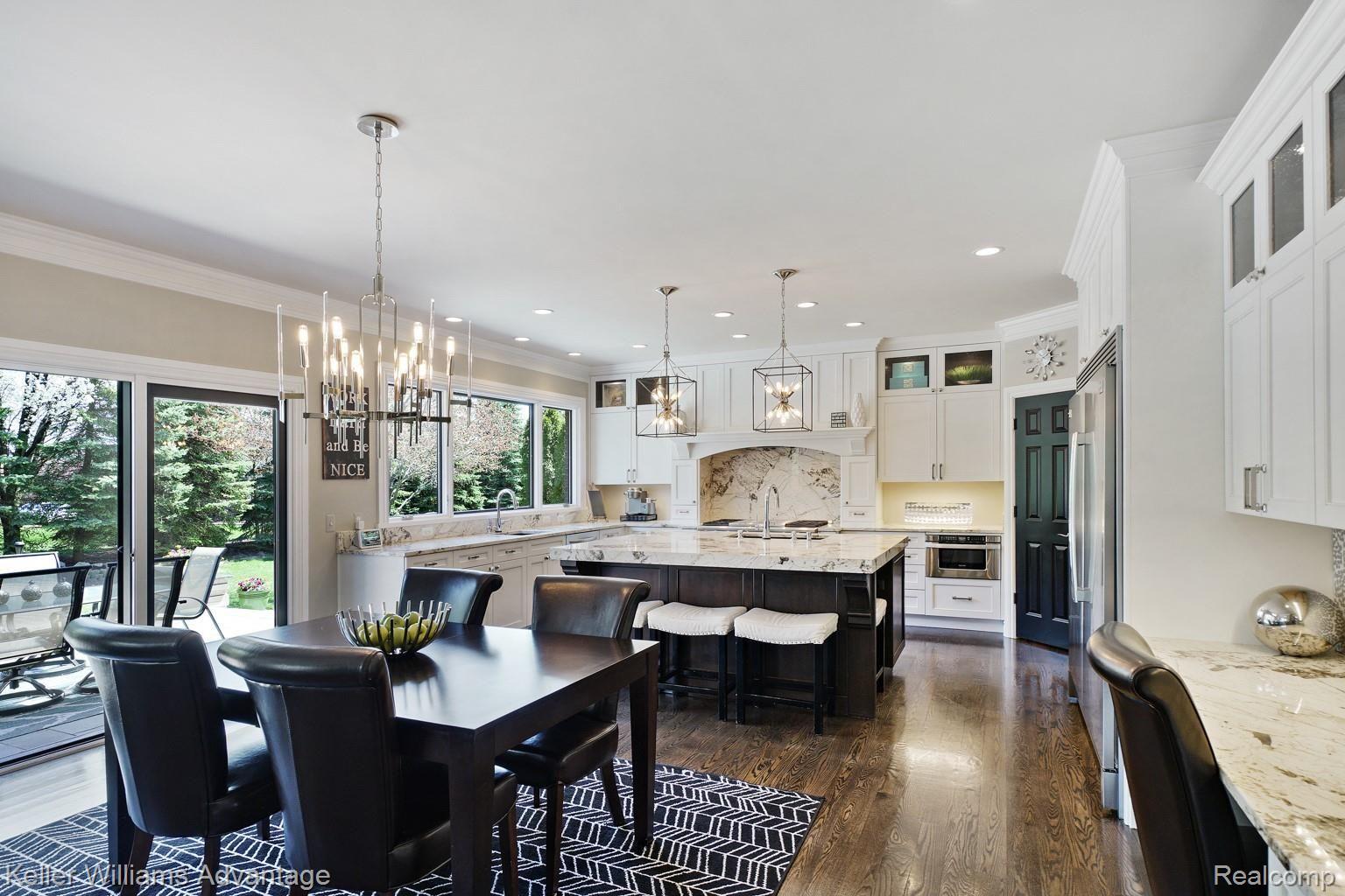 568 Springview Drive Rochester, MI 48307 - Photo 5 of 27 Kitchen_4.jpg