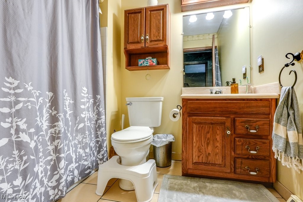 6523 Engle Road Brook Park, OH 44142 - Photo 21 of 25 Second floor full Bathroom with vanity