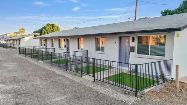 $1,550 | 3110 North 37th Street, Unit 7, Phoenix, AZ 85018