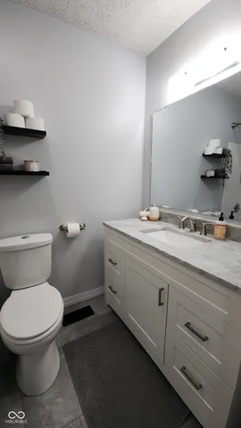 $230,000 | 700 Commercial Street, Veedersburg, IN 47987