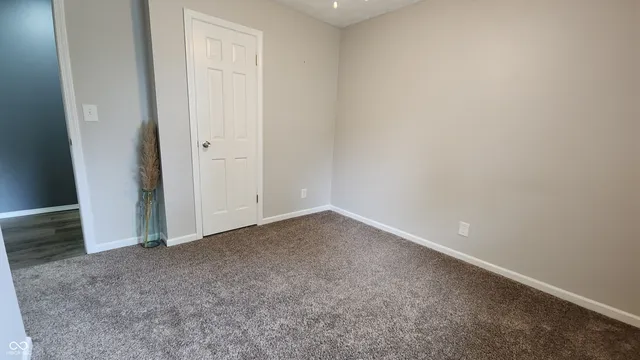 $230,000 | 700 Commercial Street, Veedersburg, IN 47987