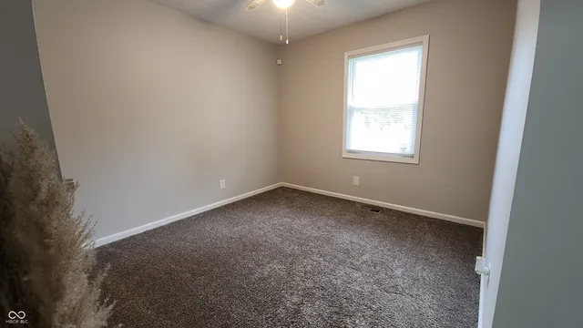 $230,000 | 700 Commercial Street, Veedersburg, IN 47987