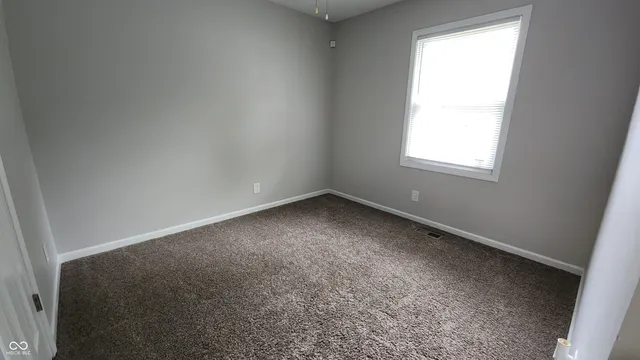 $230,000 | 700 Commercial Street, Veedersburg, IN 47987