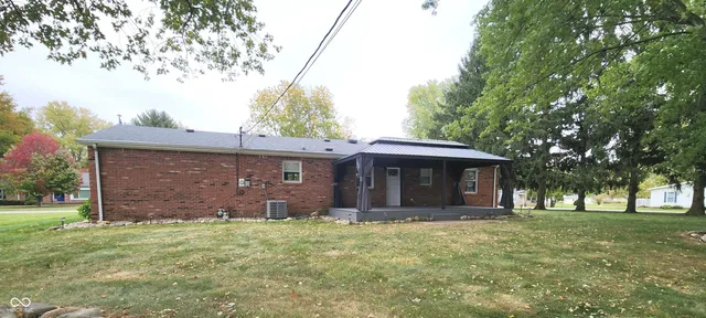 $230,000 | 700 Commercial Street, Veedersburg, IN 47987