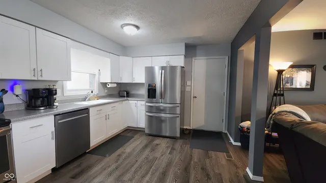 $230,000 | 700 Commercial Street, Veedersburg, IN 47987