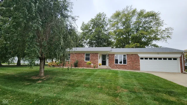 $230,000 | 700 Commercial Street, Veedersburg, IN 47987