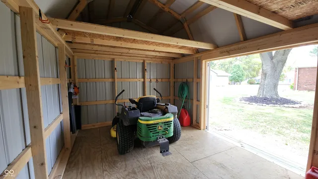 $230,000 | 700 Commercial Street, Veedersburg, IN 47987