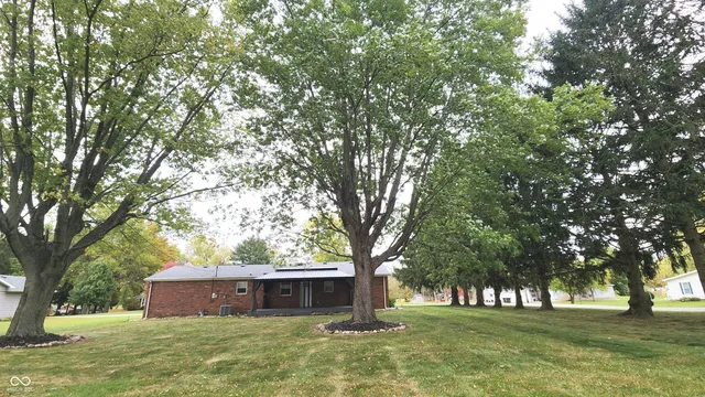 $230,000 | 700 Commercial Street, Veedersburg, IN 47987