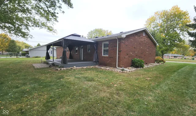 $230,000 | 700 Commercial Street, Veedersburg, IN 47987