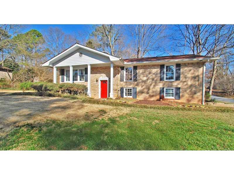 3220 Francine Drive Decatur, GA 30033 - Photo 1 of 1 Facade/Exterior Front.
