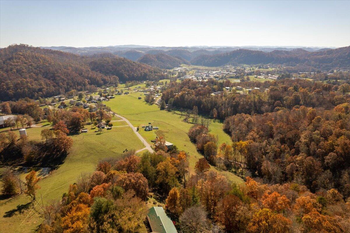 622 Jones Road Sneedville, TN 37869 - Photo 21 of 73 28-JonesRD-24