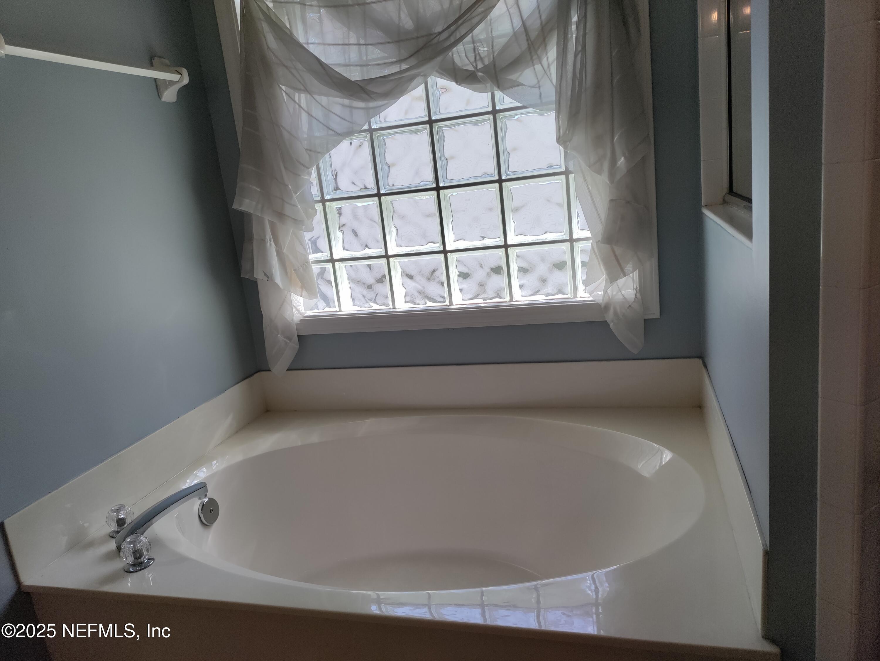 1859 Lake Forest Lane Fleming Island, FL 32003 - Photo 16 of 23 IMG_20250404_152909