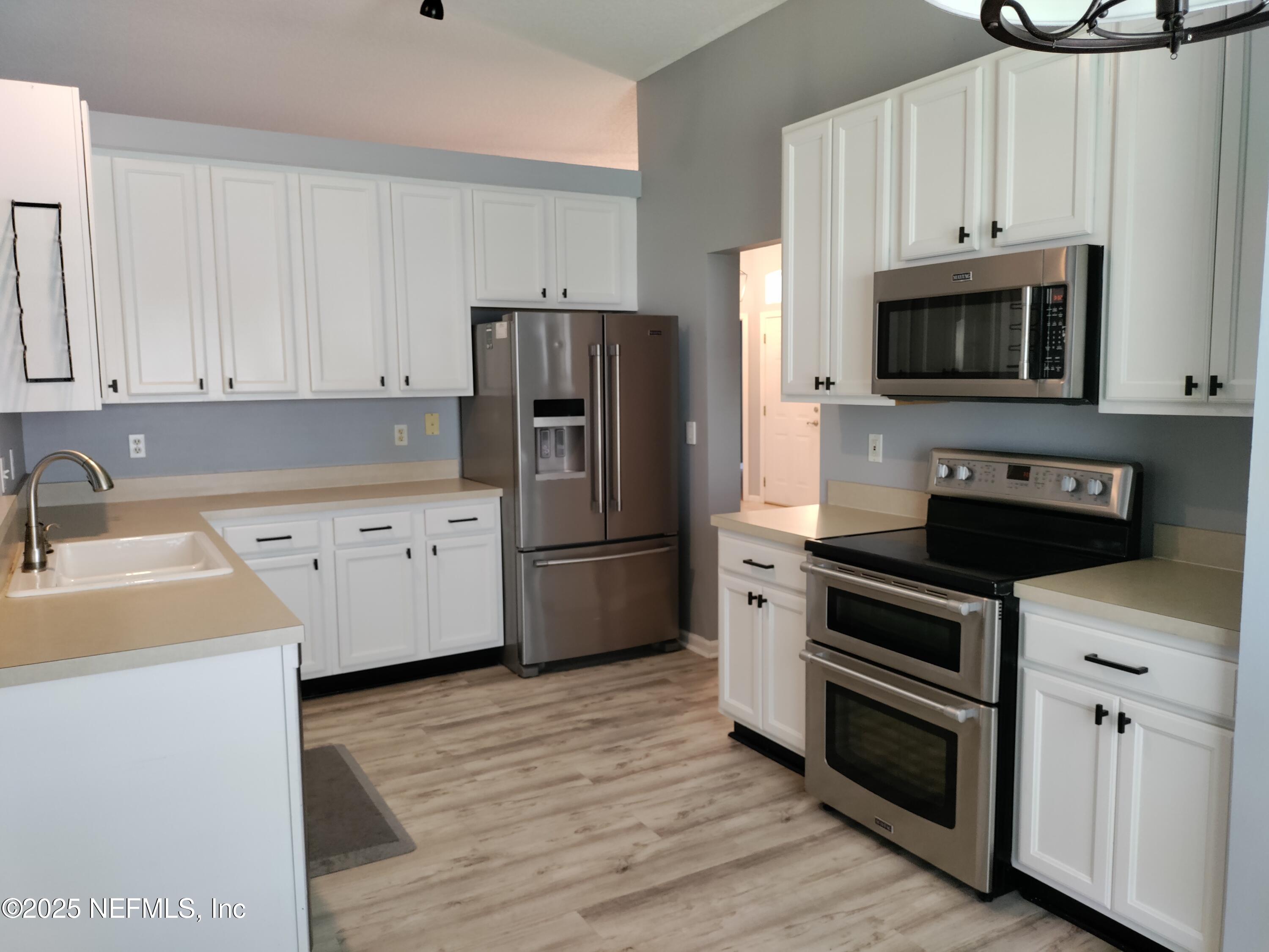 1859 Lake Forest Lane Fleming Island, FL 32003 - Photo 8 of 23 IMG_20250404_153234