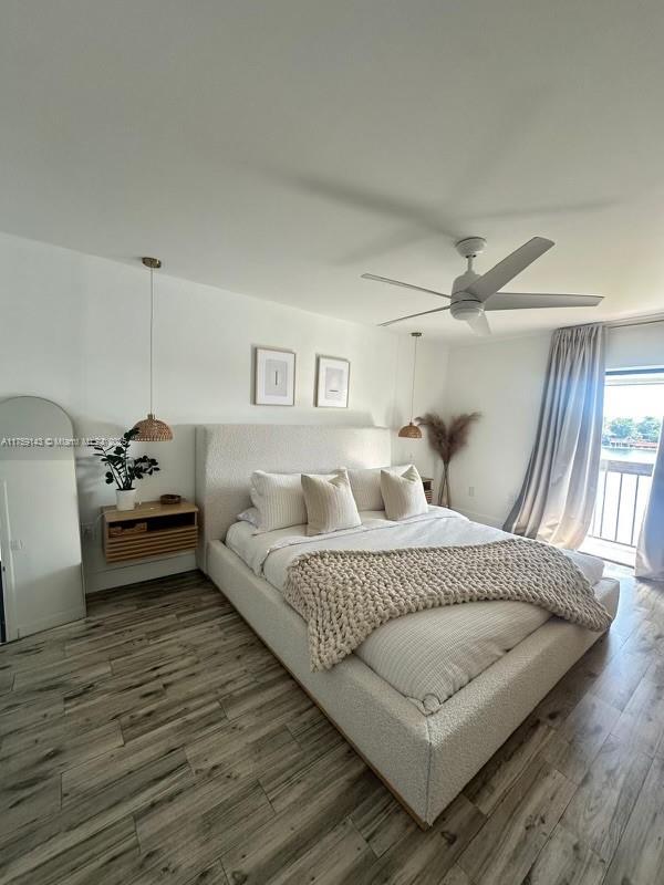 1351 Southwest 124th Court, Unit B5 Miami, FL 33184 - Photo 25 of 37 a living room with furniture