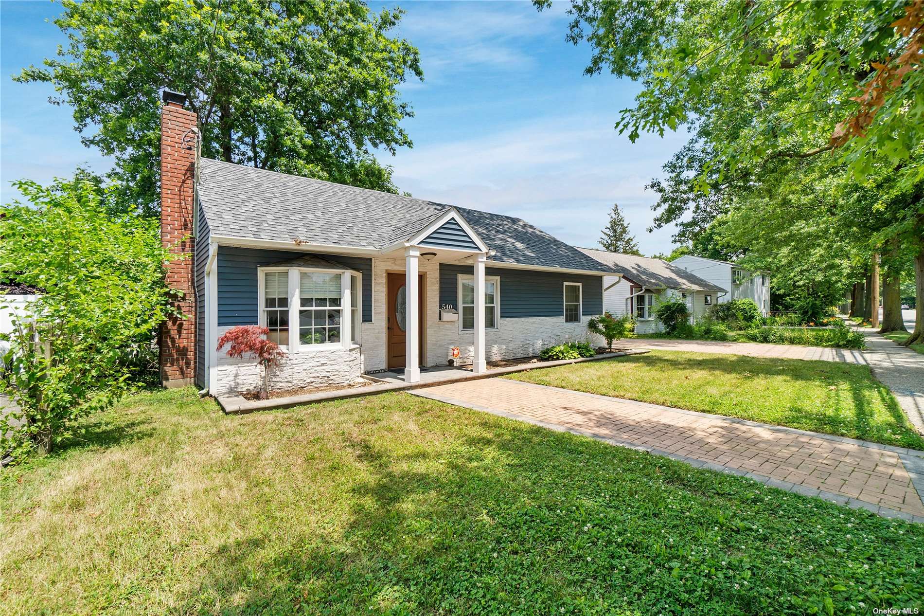 540 Old Country Road Plainview, NY 11803 - Photo 1 of 1 a view of a house with swimming pool and a yard