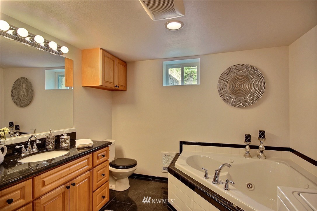316 Southwest Langston Road Renton, WA 98057 - Photo 7 of 18