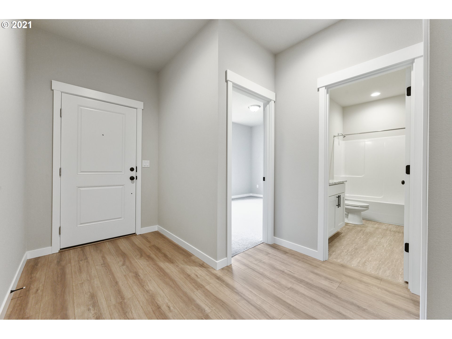 2539 South 10th Street, Unit LT36 Ridgefield, WA 98642 - Photo 3 of 10 Gallery Image 3