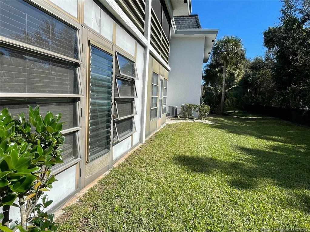 1270 Southeast Parkview Place, Unit B3 Stuart, FL 34994 - Photo 24 of 40