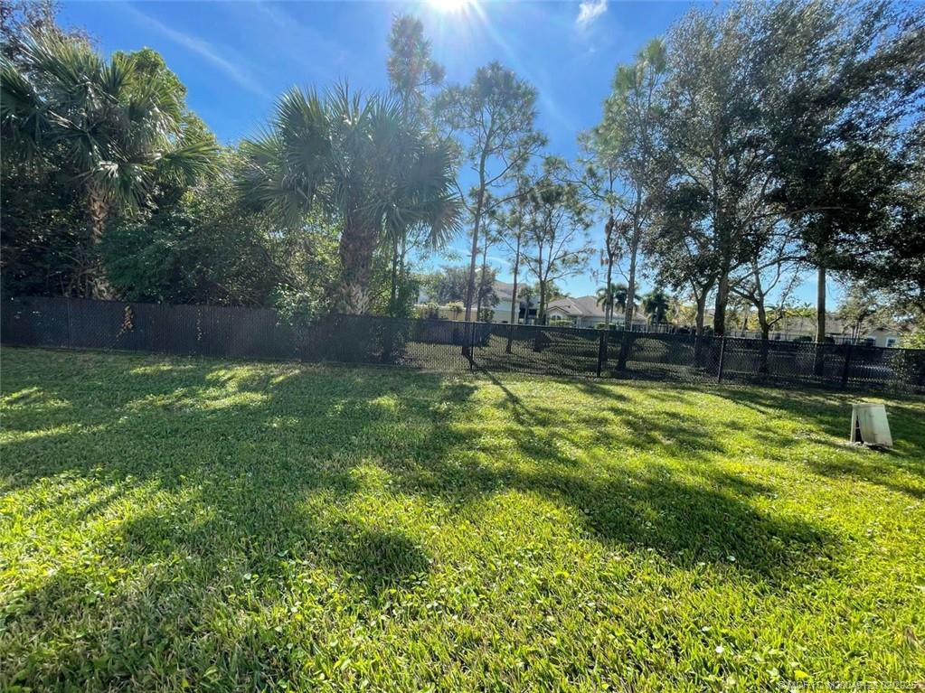 1270 Southeast Parkview Place, Unit B3 Stuart, FL 34994 - Photo 25 of 40