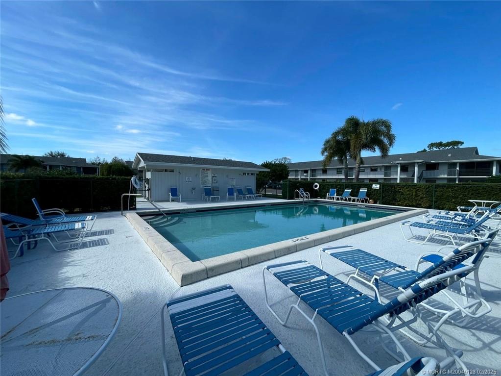 1270 Southeast Parkview Place, Unit B3 Stuart, FL 34994 - Photo 33 of 40 a view of a terrace with chairs