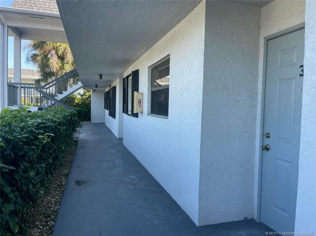 1270 Southeast Parkview Place, Unit B3 Stuart, FL 34994 - Photo 6 of 40